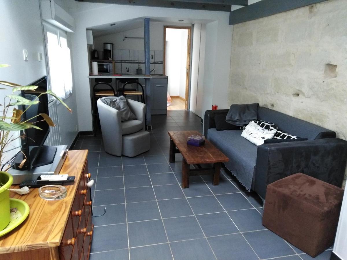 Apartment Gwendoline Амбуаз Экстерьер фото